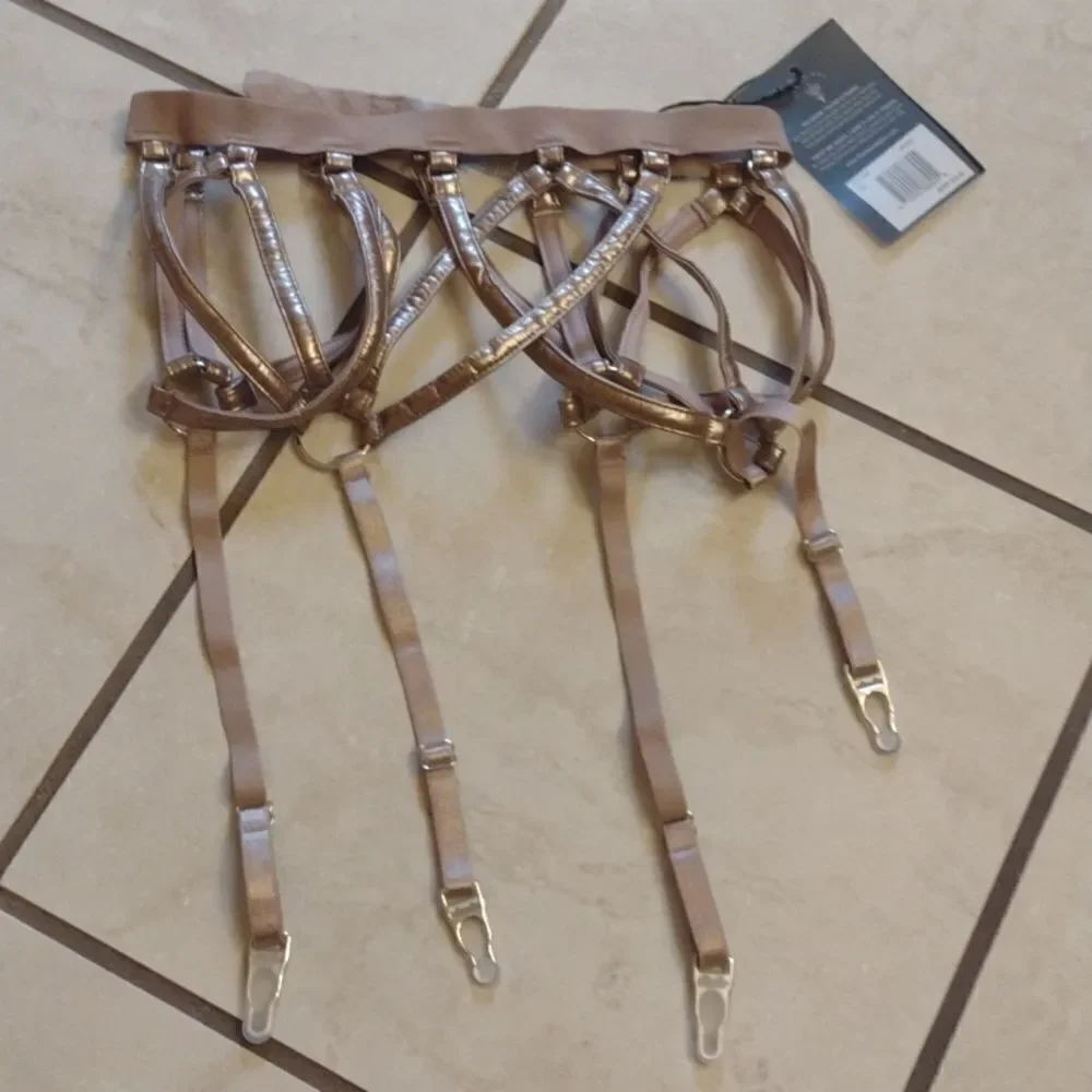 NWT Thistle and Spire Bronze Garter Belt XS